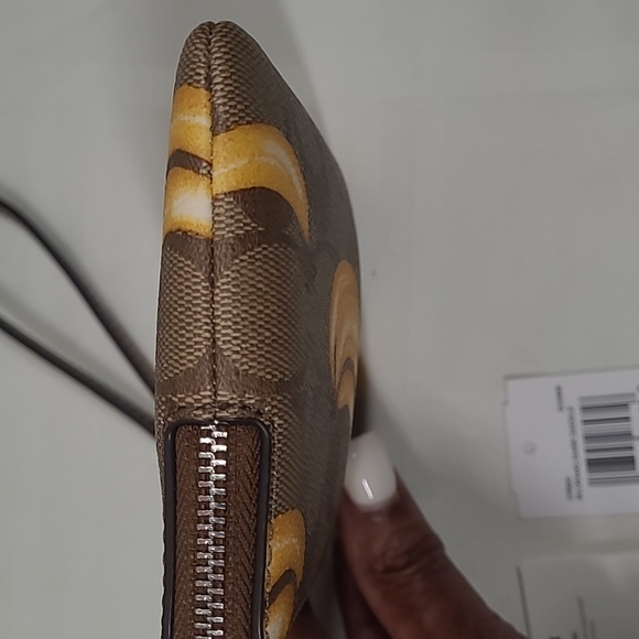 Coach Women's Wristlet - Picture 6 of 10